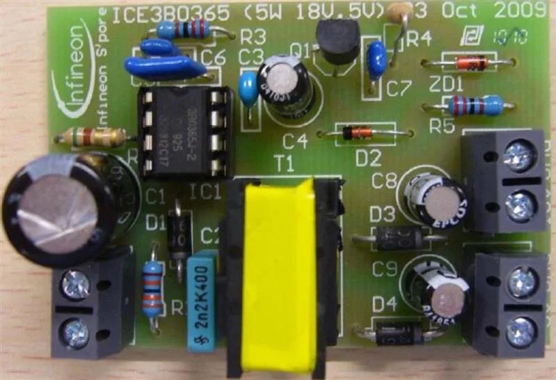 Infineon EVALSF3-ICE3B0365J