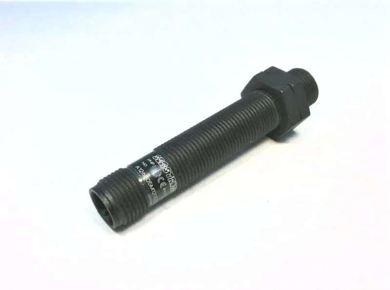 Senstronic A126305M120471K IPS M12 Proximity Sensor