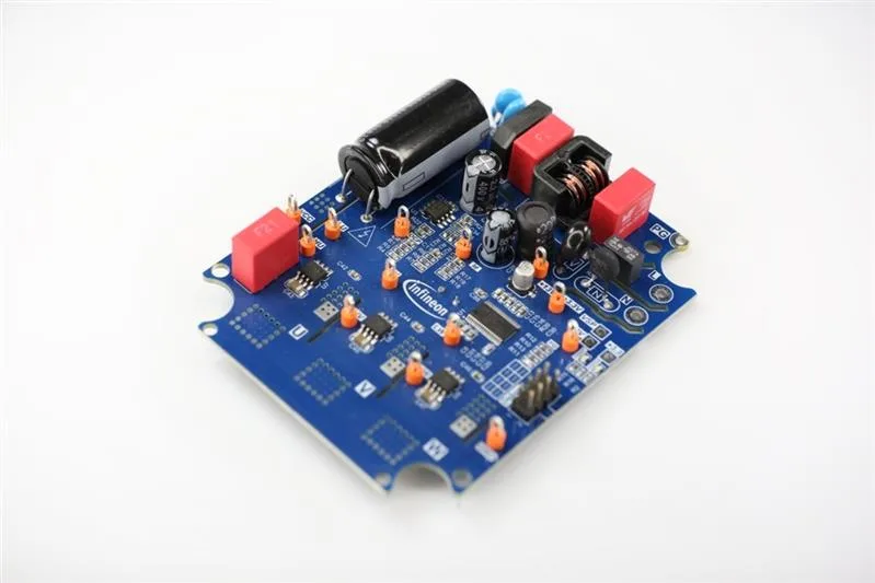 Infineon EVAL_DRIVE_3PH_PFD7