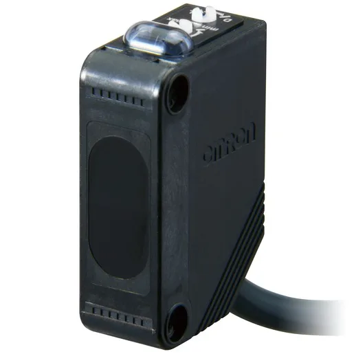 Omron E3Z-D82 2M