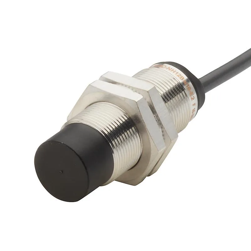 Allen Bradley 872C-NH12BP18-E2 18 mm Barrel Inductive Prox Sensor