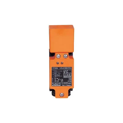 IFM IVE3015UBPKG/US-100-DPS İndüktif sensör