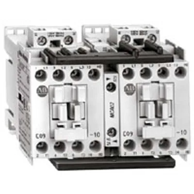 Allen Bradley 104-C09UD22 IEC 9 A Reversing Contactor