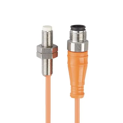 IFM IEB3003-BPKG/V4A/1,5M/US    RT İndüktif sensör