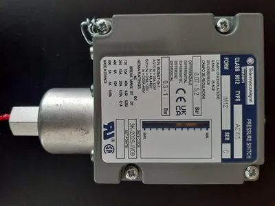 Schneider ACW5M129012 Basınç Şalteri