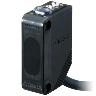 Omron E3Z-D82 2M
